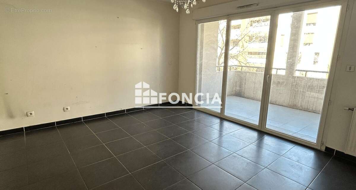 Appartement à MARSEILLE-14E