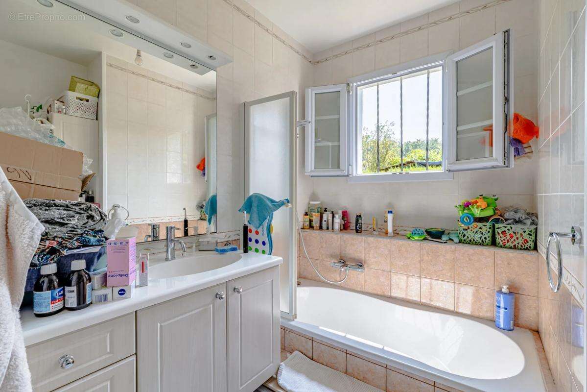 Maison à ORRY-LA-VILLE