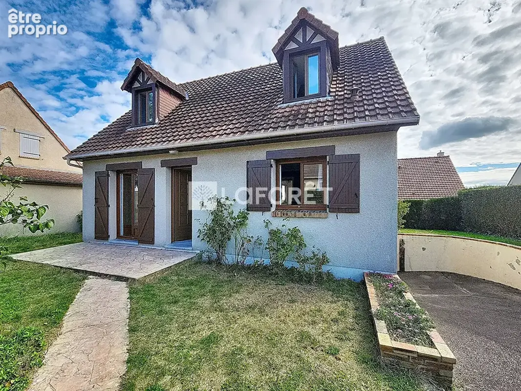 Maison à SAINT-ETIENNE-DU-ROUVRAY