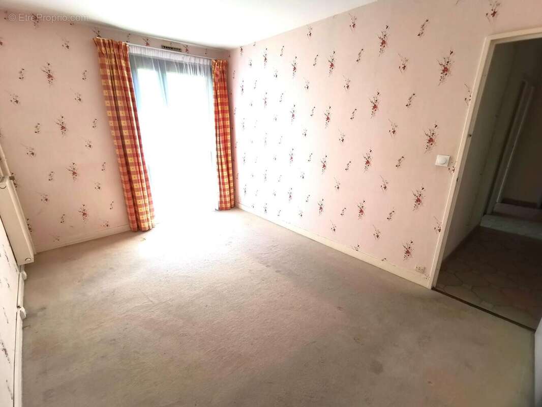 Appartement 99 m² à Cormeilles-En-Parisis  - photo 4