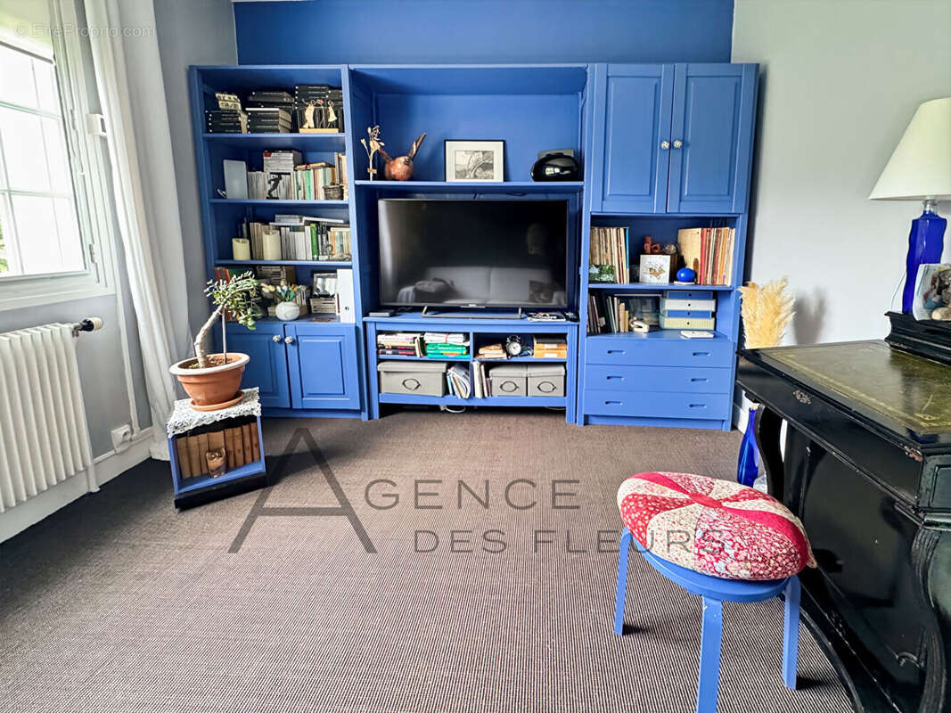 Maison à SAINT-PIERRE-DES-FLEURS