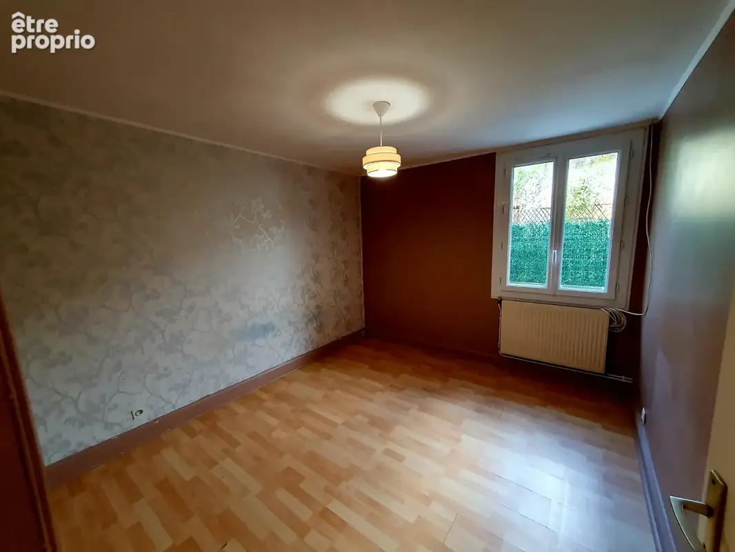 Maison de bourg à Verteillac (24) - 85M² - 5 Pièces - 3 Chambres - Jardin - photo 6