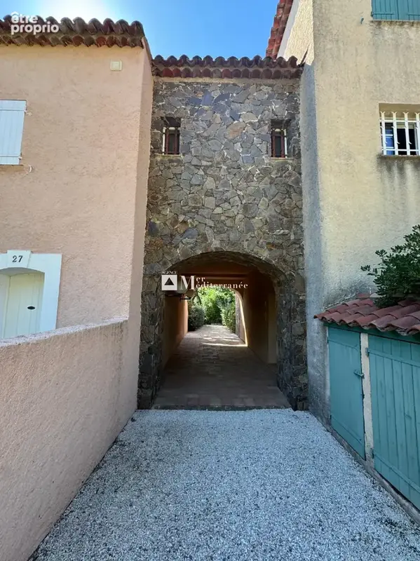 À vendre - Studio dans résidence avec piscine - Grimaud (83310) - photo 5
