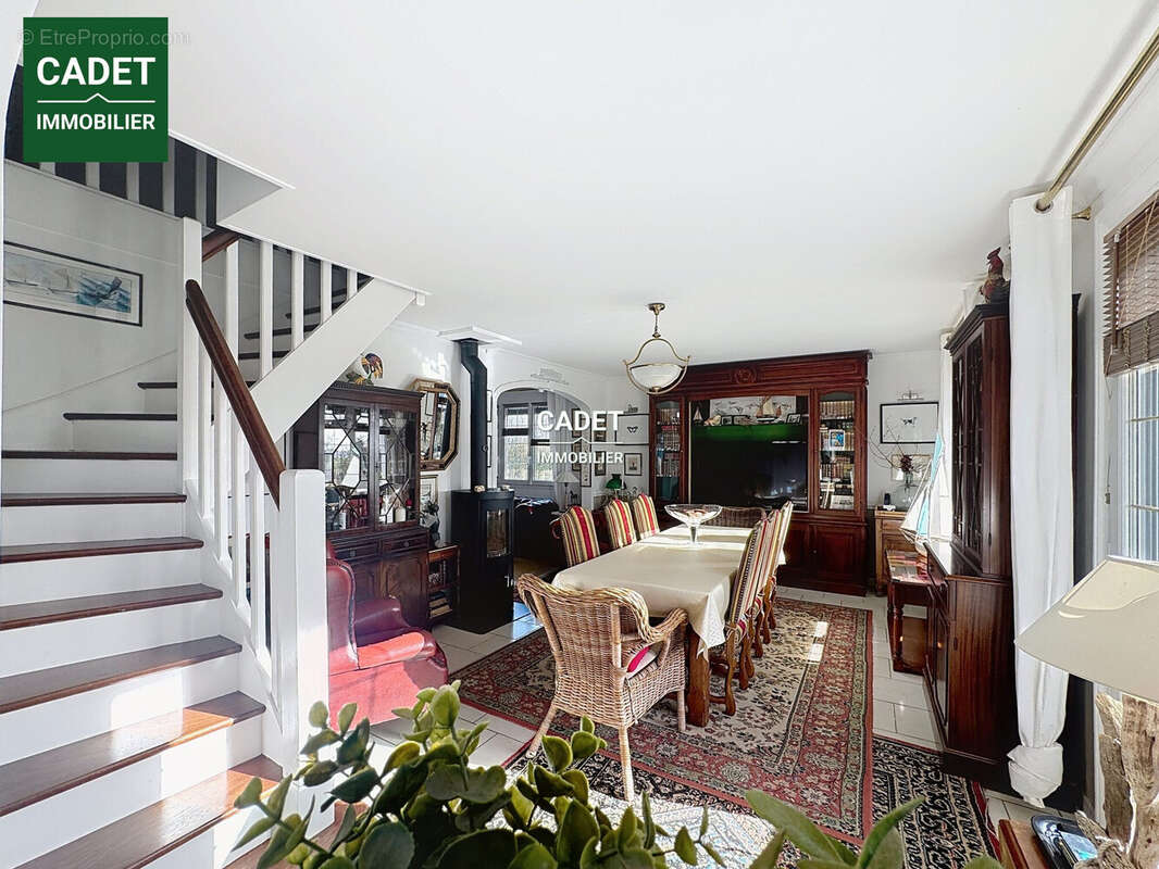 Maison à SAINT-PAIR-SUR-MER