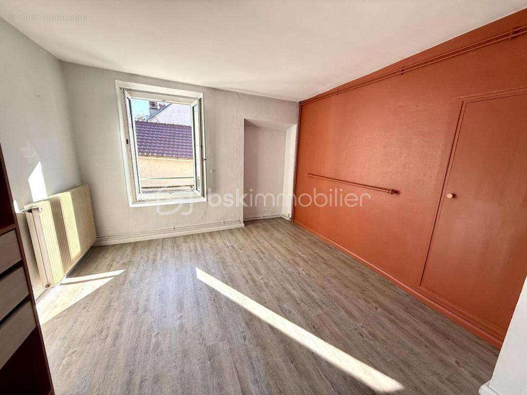 Maison à SAINT-MICHEL-SUR-ORGE