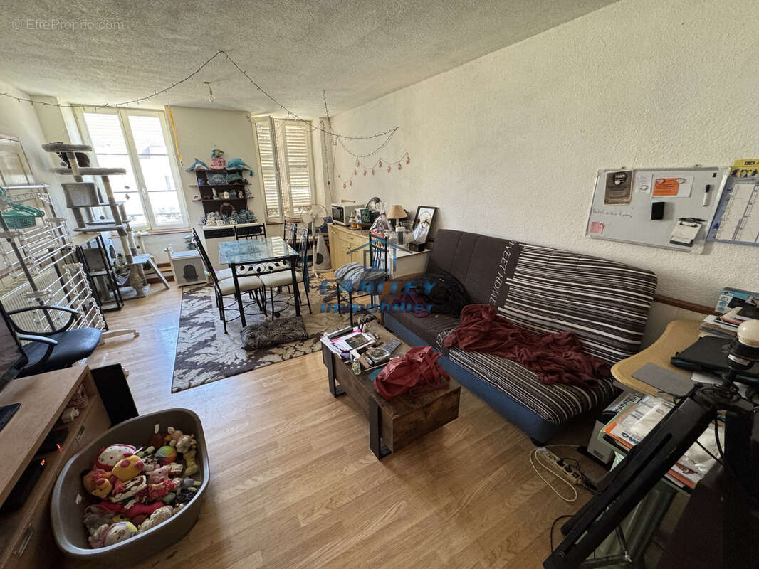 Appartement à LURE
