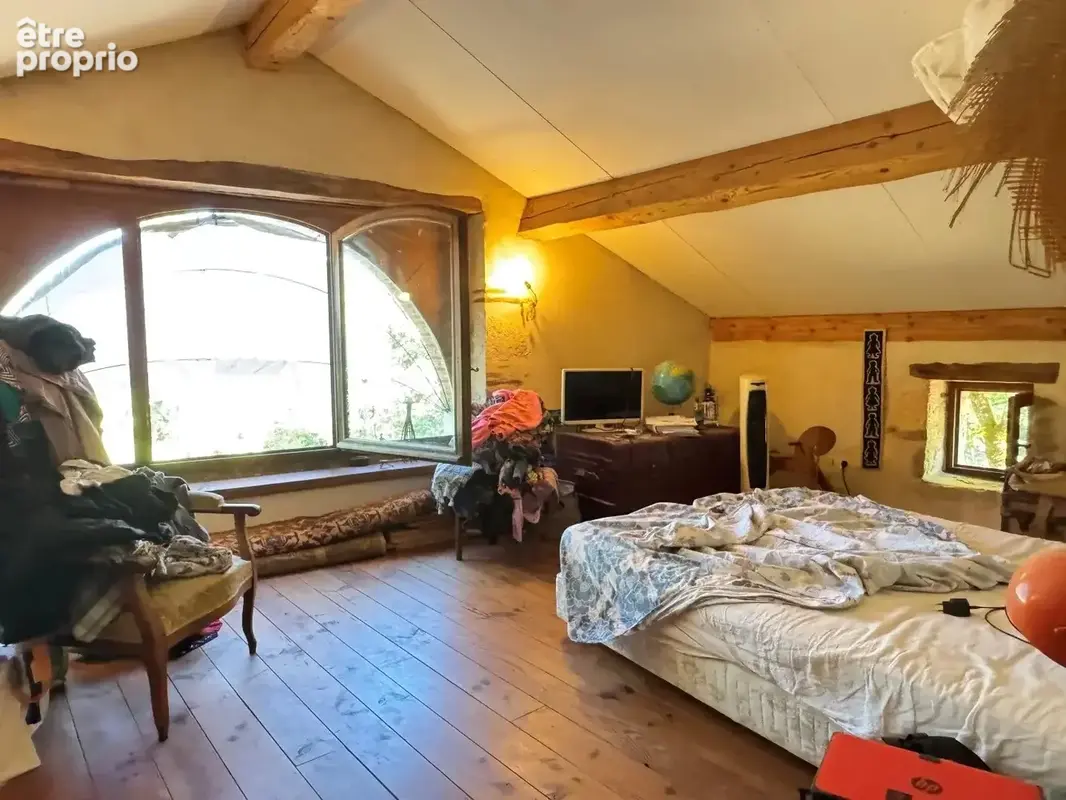 Ensemble immobilier en pierre avec 15 ha de terrain. - photo 10