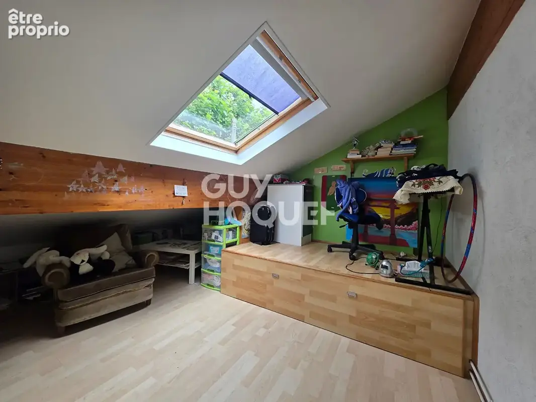 Maison familiale 5 chambres avec jardin - Proche commerces et transports - photo 7