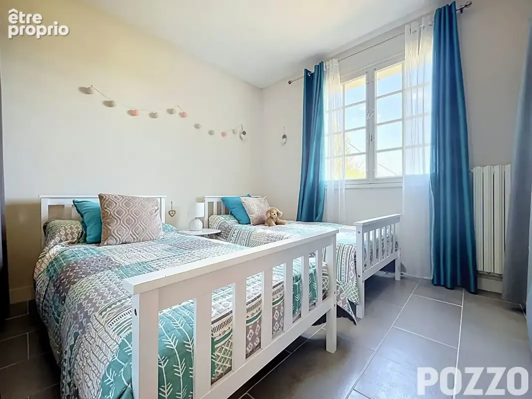 A VENDRE Maison familiale de 155 m² avec 5 chambres à Condé-sur-Vire !! - photo 8