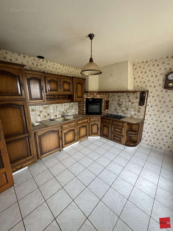 Maison à VILLAINES-LA-JUHEL