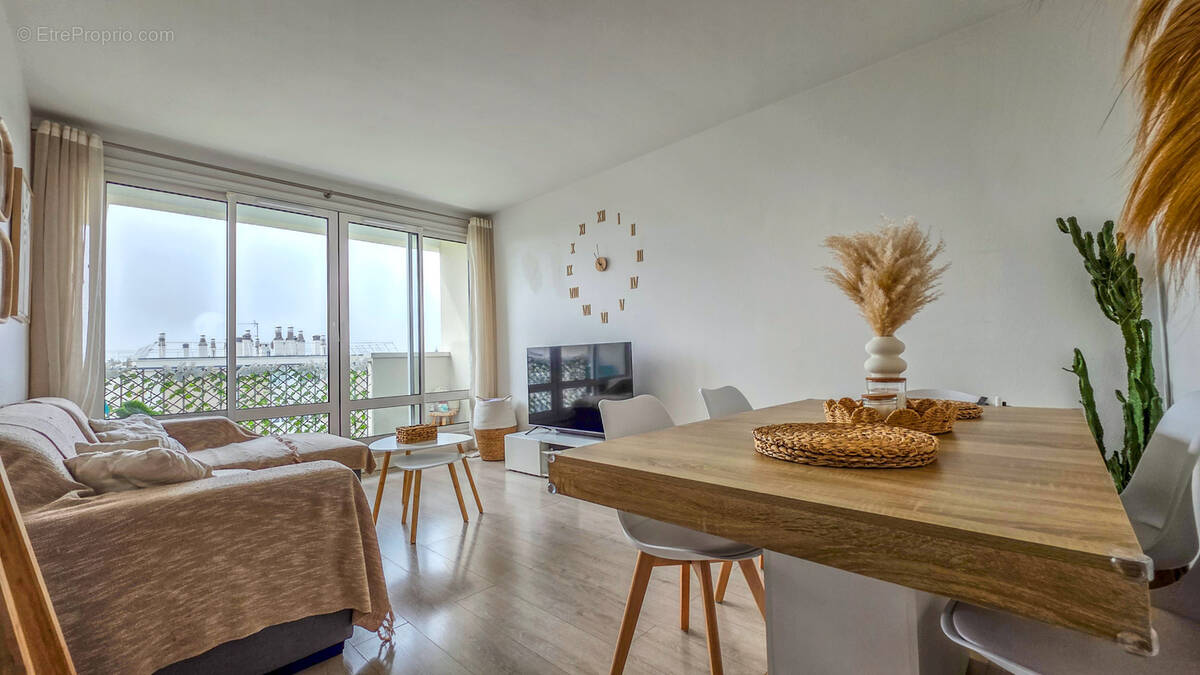 Appartement à CARRIERES-SUR-SEINE
