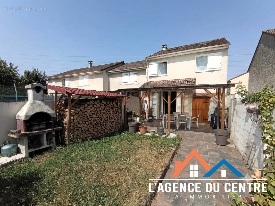 Maison à CARRIERES-SOUS-POISSY