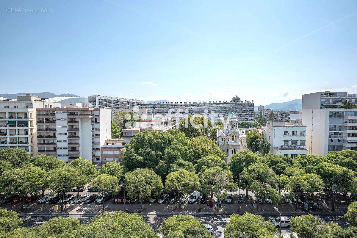 Appartement à MARSEILLE-8E