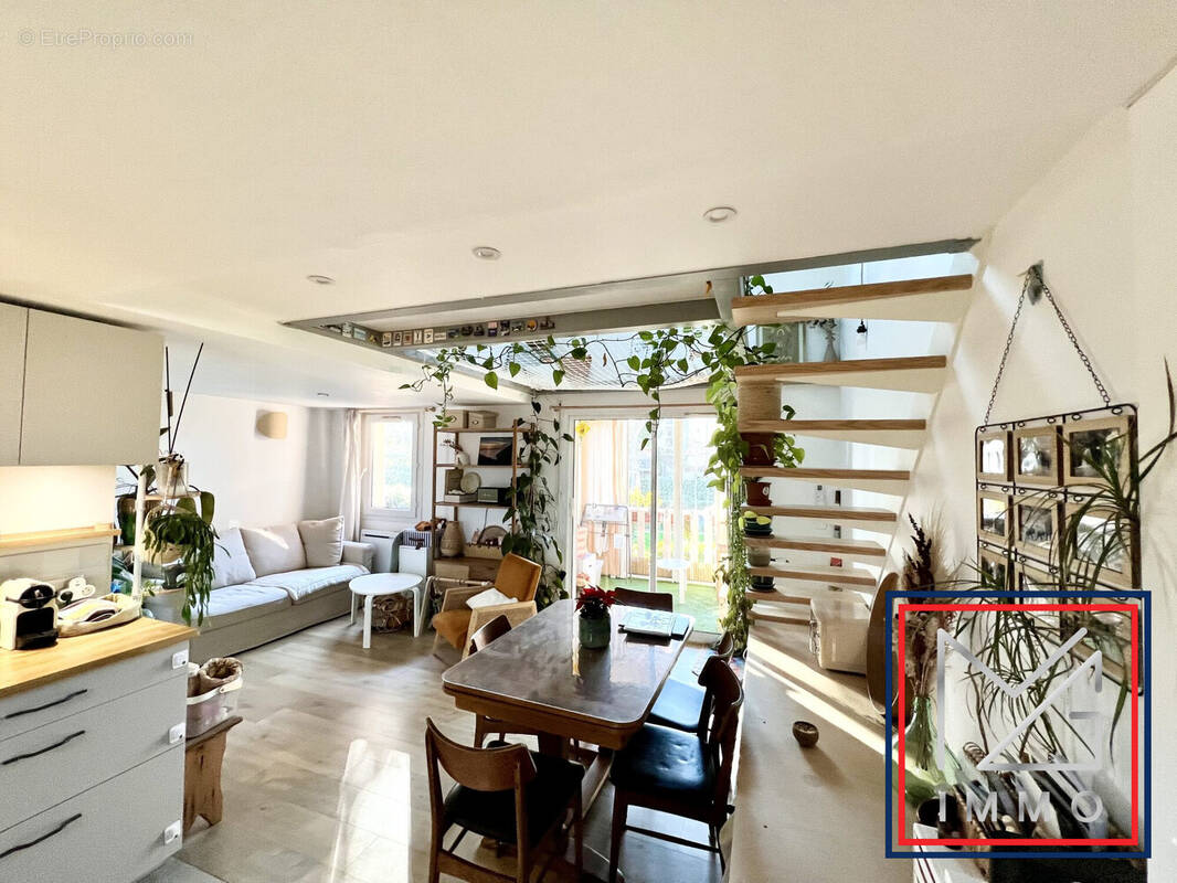 Appartement à SIX-FOURS-LES-PLAGES