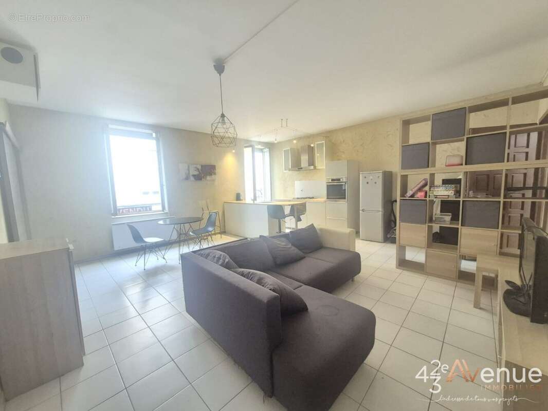 Appartement à SAINT-ETIENNE