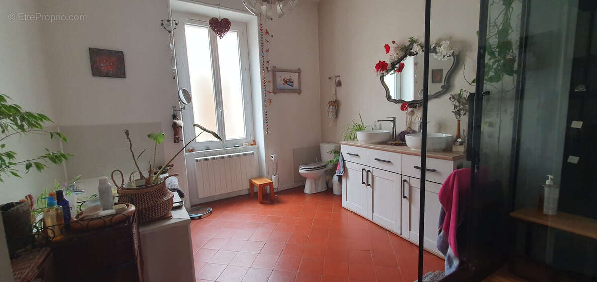 Maison à ROUJAN