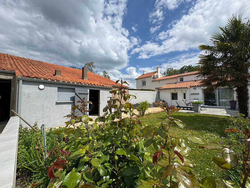 Maison à VENANSAULT