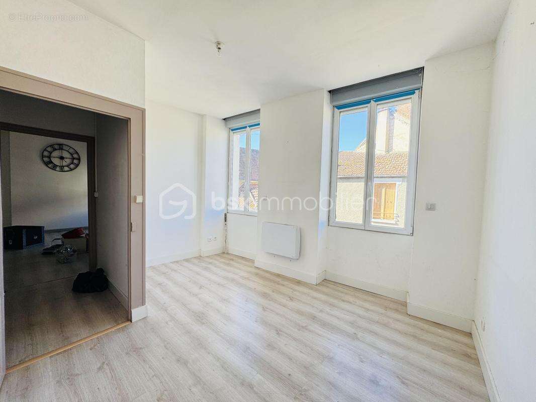 Appartement à APPOIGNY