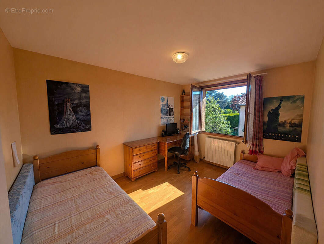 Maison à ESTRABLIN