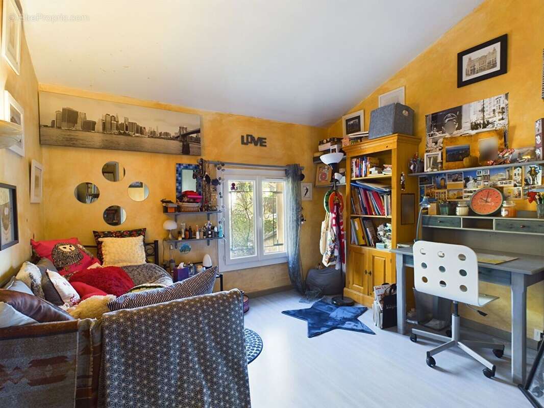 Maison à LES ANGLES