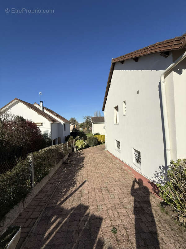 Maison à BELLERIVE-SUR-ALLIER