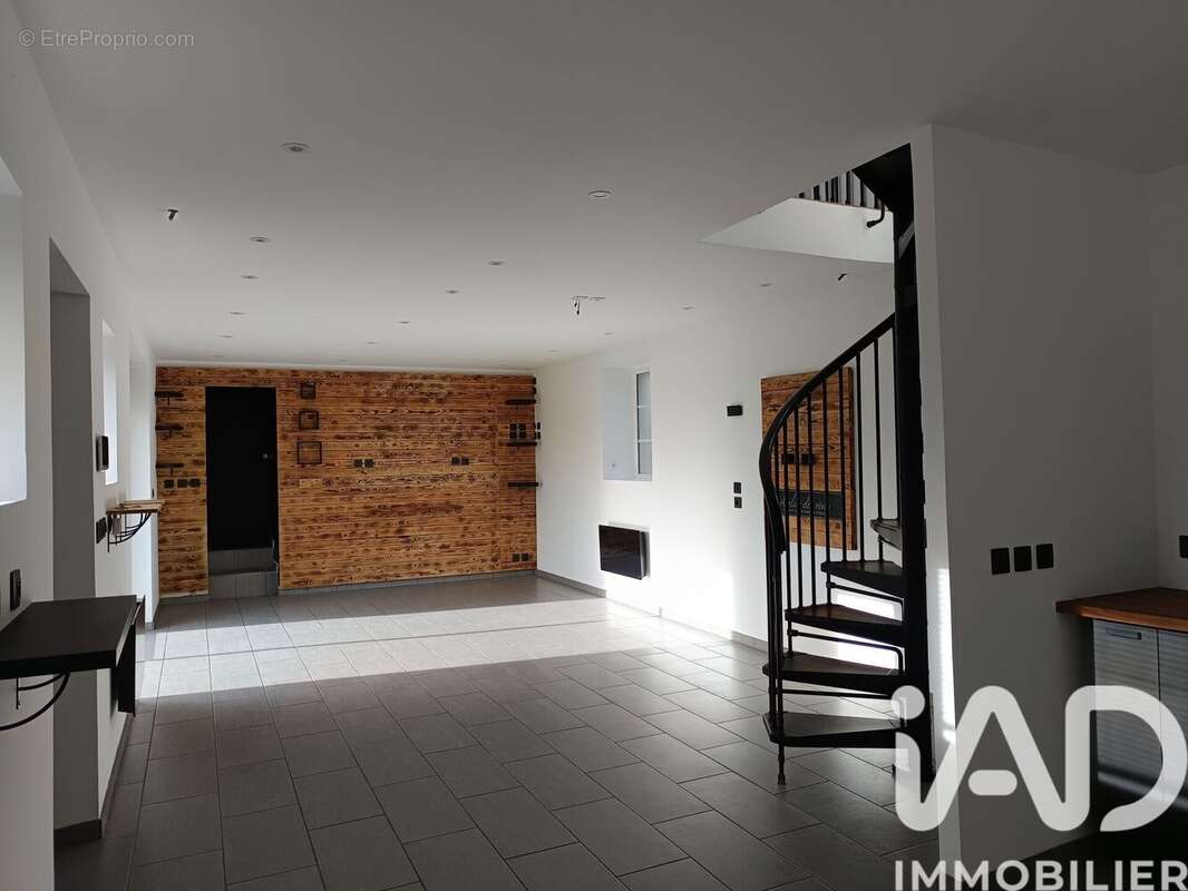 Maison 167 m² à Loudun  - photo 5