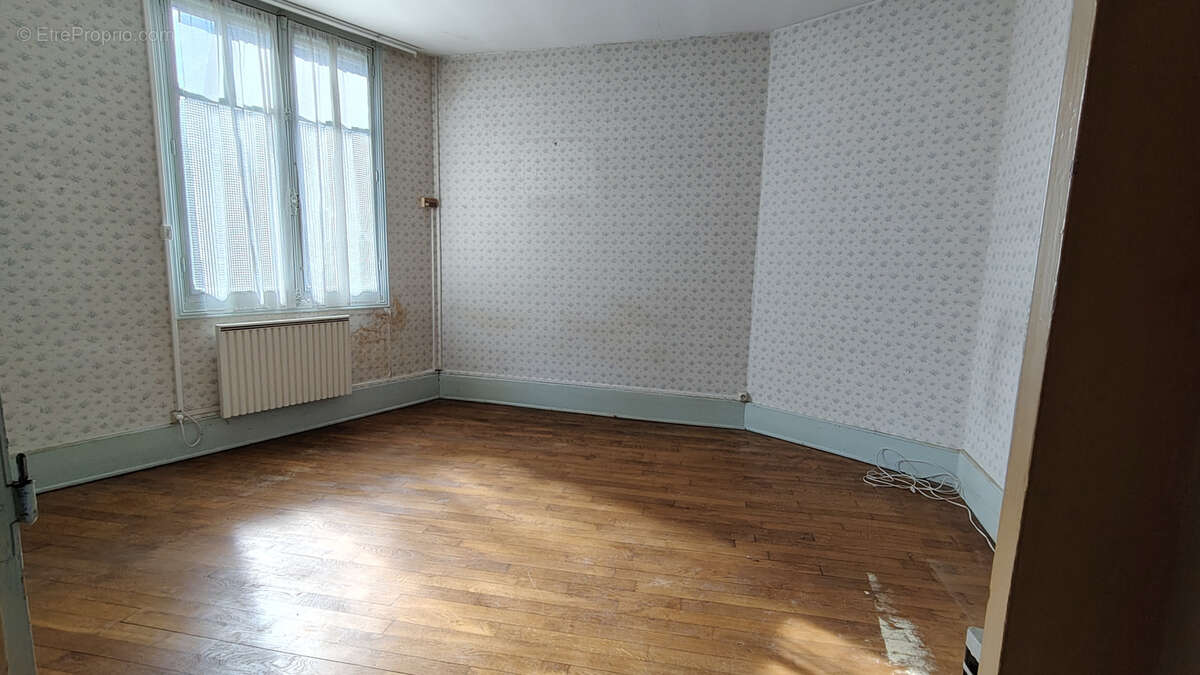 Maison à ARNAY-LE-DUC