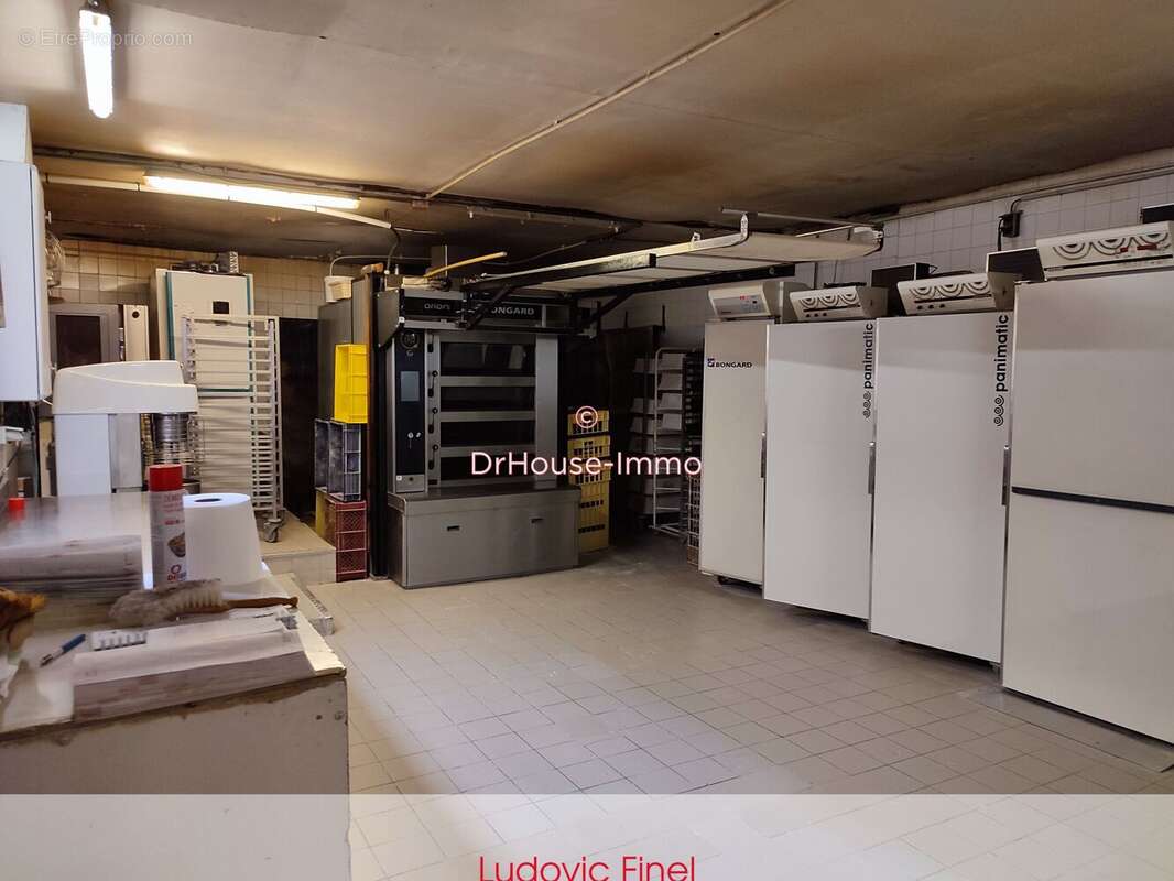 Commerce 156 m² à Blainville-Sur-Orne  - photo 8