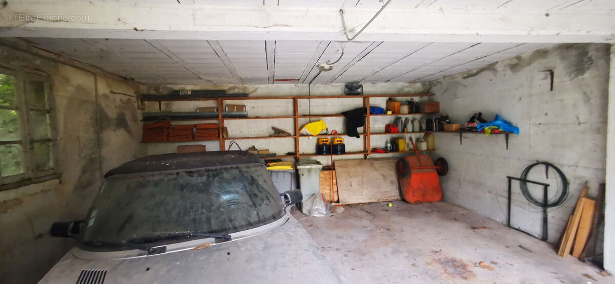 Maison à AURIAC-SUR-VENDINELLE