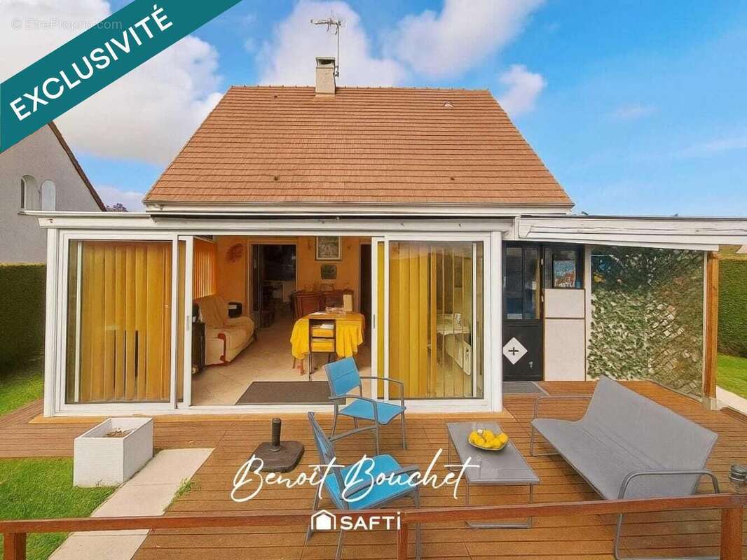 Photo 3 - Maison à COLLEVILLE-MONTGOMERY