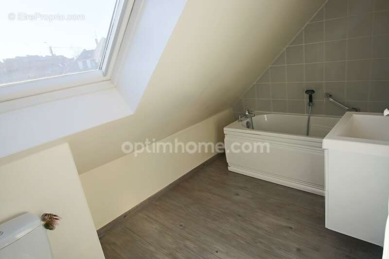 Toufflers Centre - Maison atypique ou Duplex 4 pièces avec terrasse - photo 11