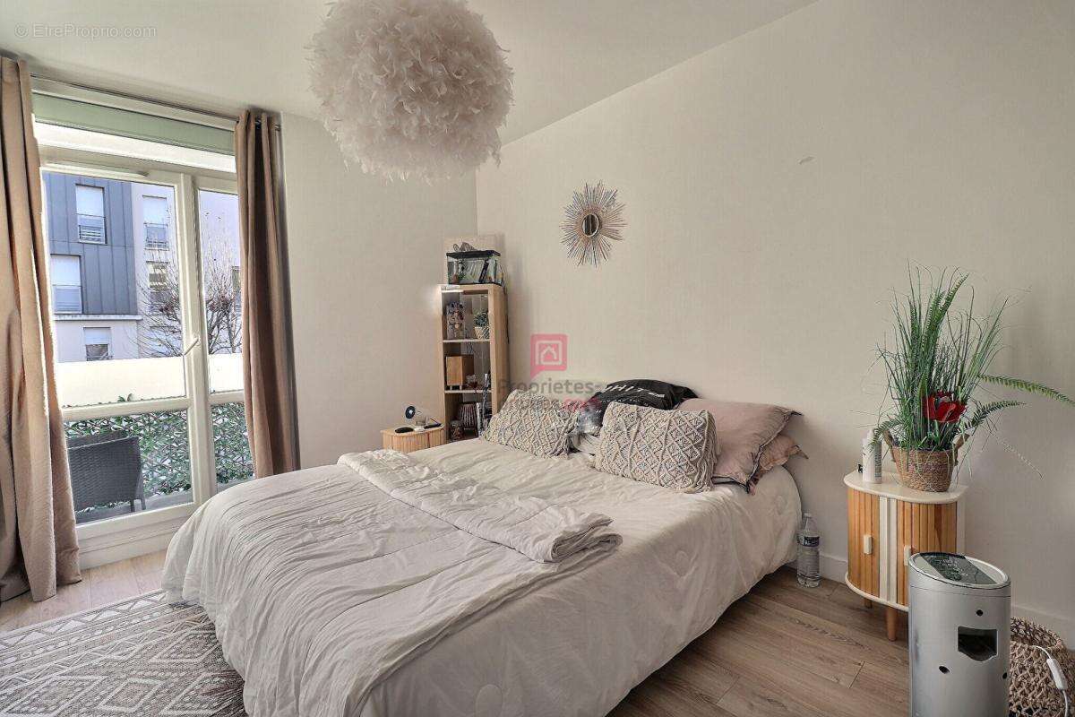 Appartement à SAINT-MICHEL-SUR-ORGE