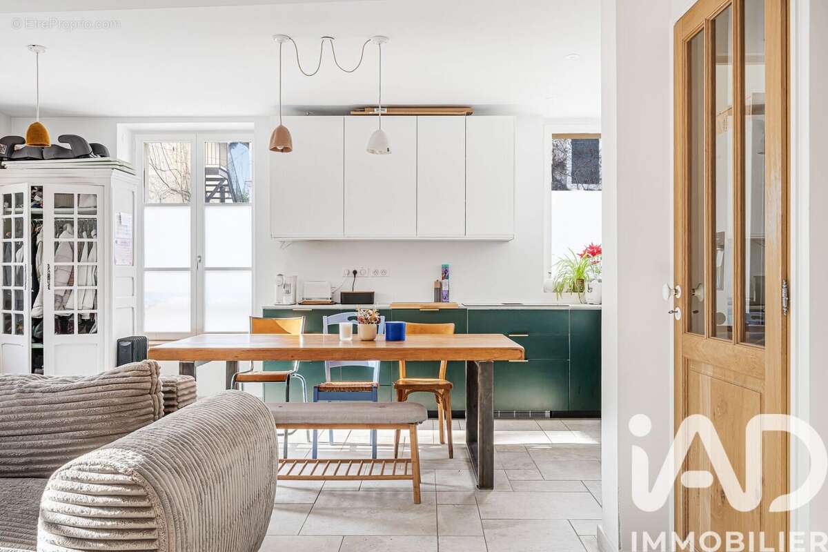 Photo 3 - Maison à LA CELLE-SAINT-CLOUD