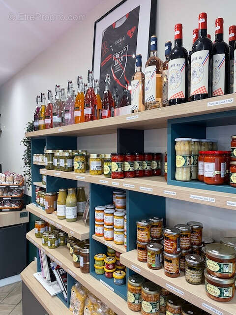 Commerce à CADAUJAC