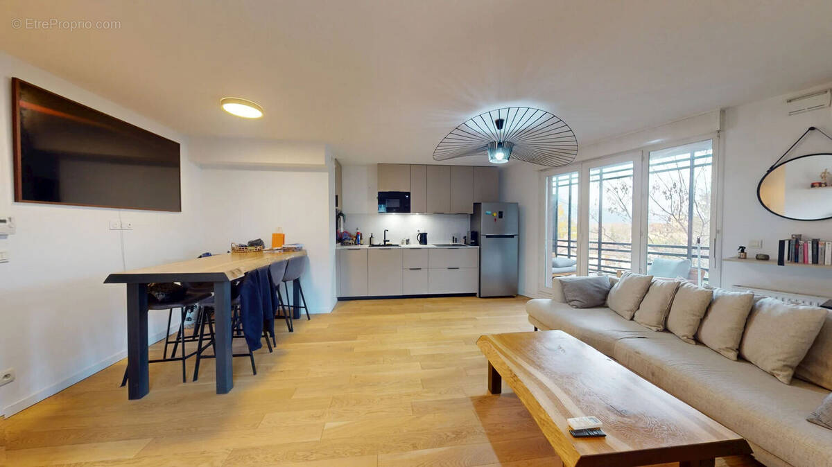 Appartement à GIERES