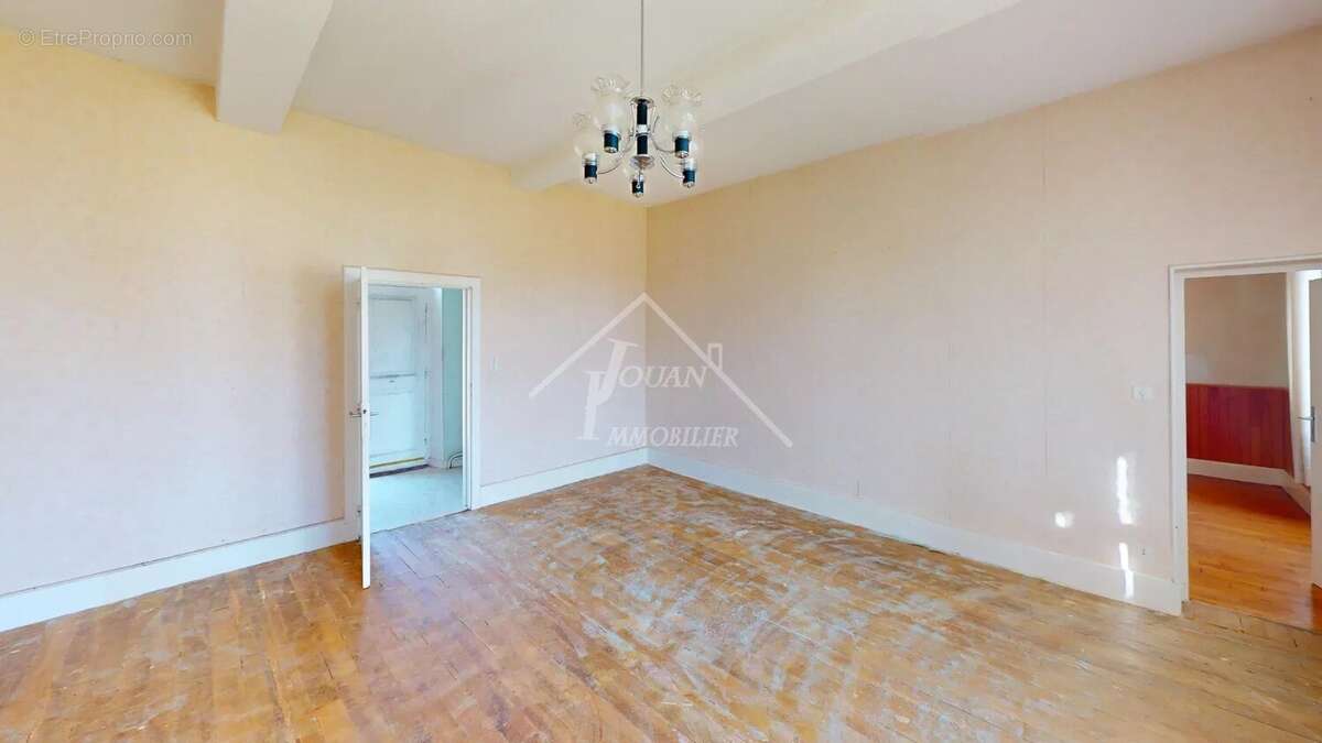 Maison à SALIGNY-SUR-ROUDON