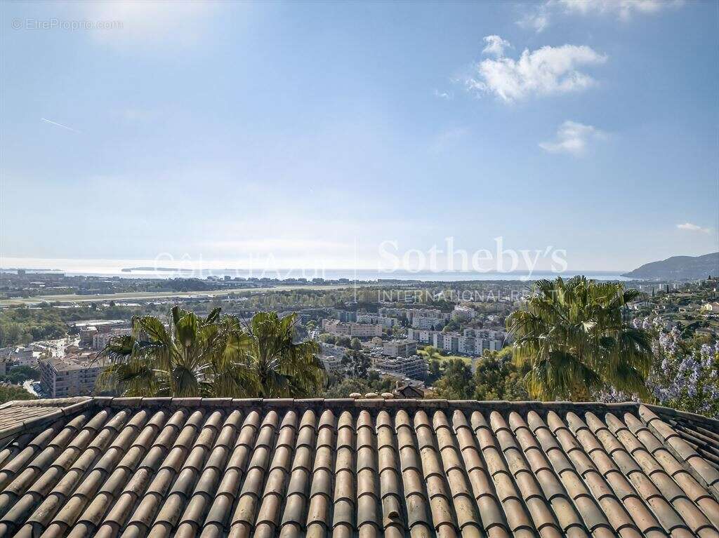 Maison à MANDELIEU-LA-NAPOULE