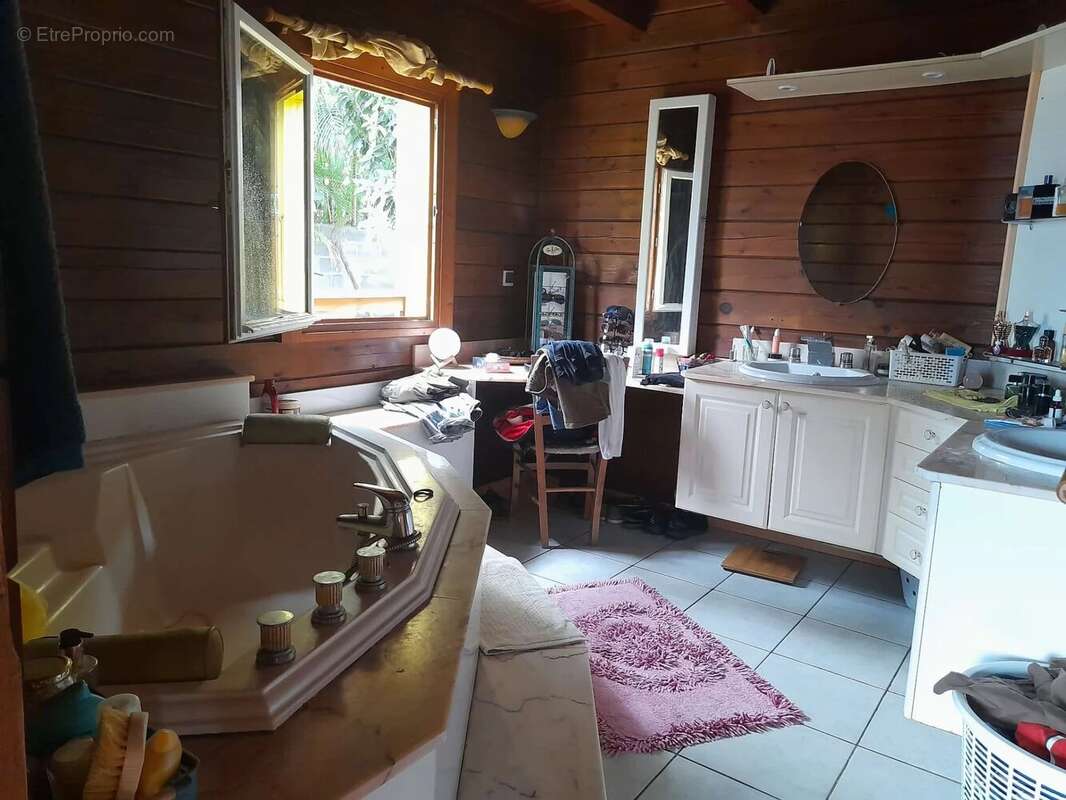 Maison à LA POSSESSION