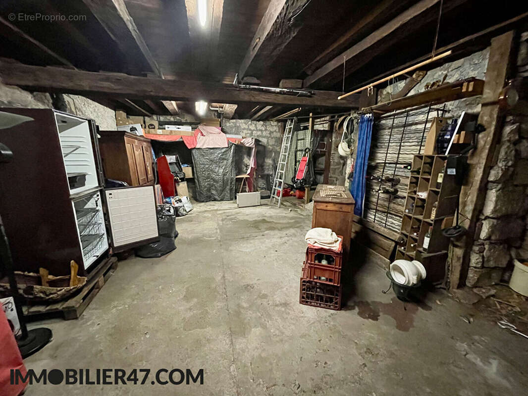 Maison à COLAYRAC-SAINT-CIRQ