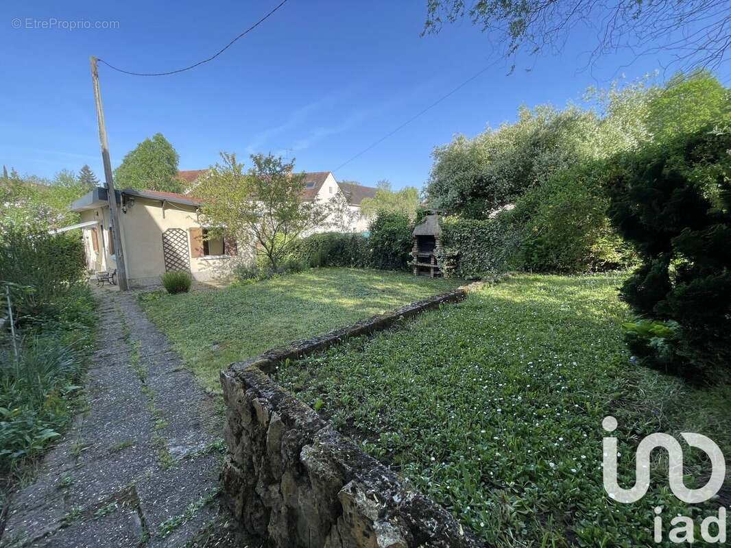 Photo 2 - Maison à SAINT-REMY-LES-CHEVREUSE