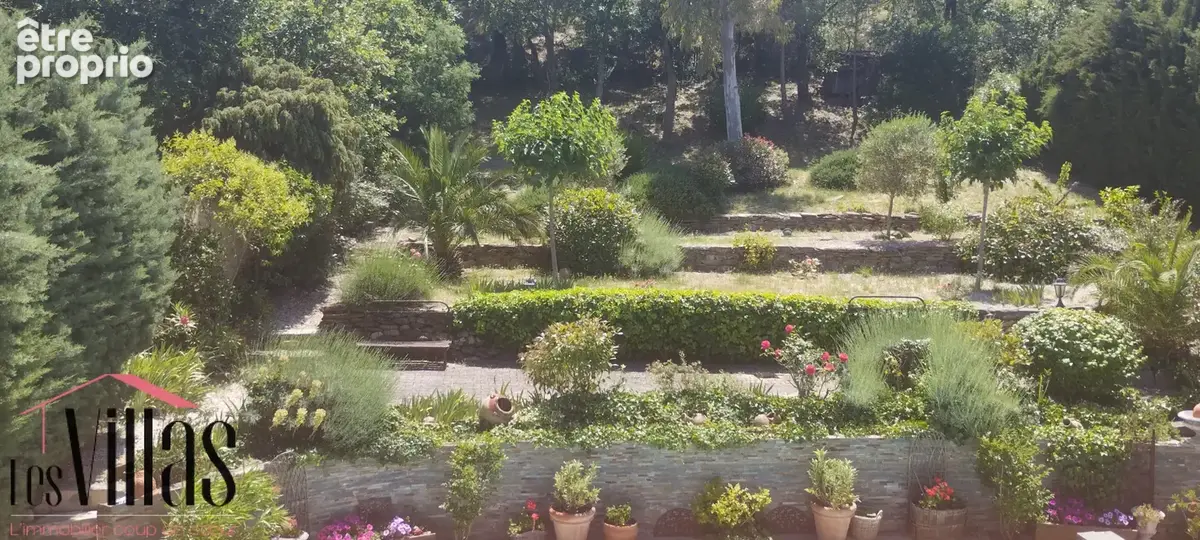 Maison de charme avec jardin luxuriant, piscine et grand garage - 155 m2 utiles - photo 2