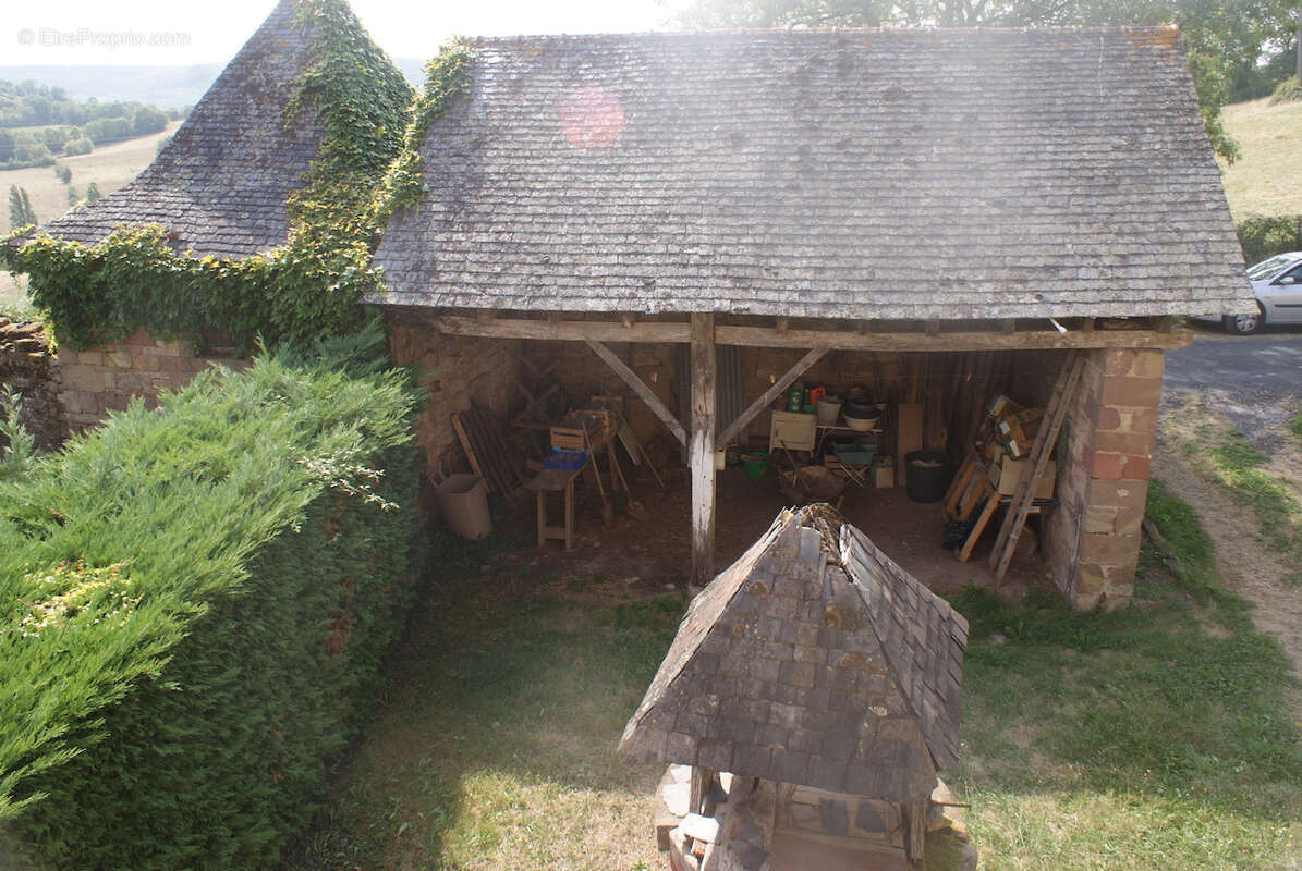 Maison à COLLONGES-LA-ROUGE