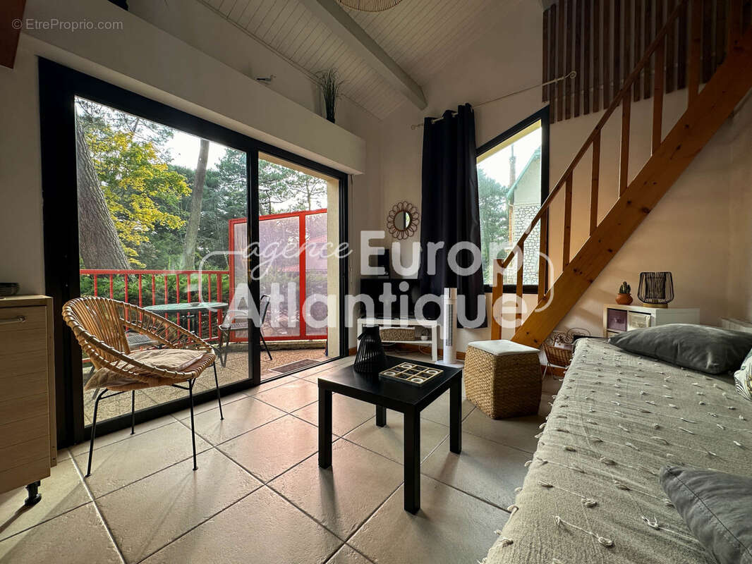 Appartement à LES MATHES