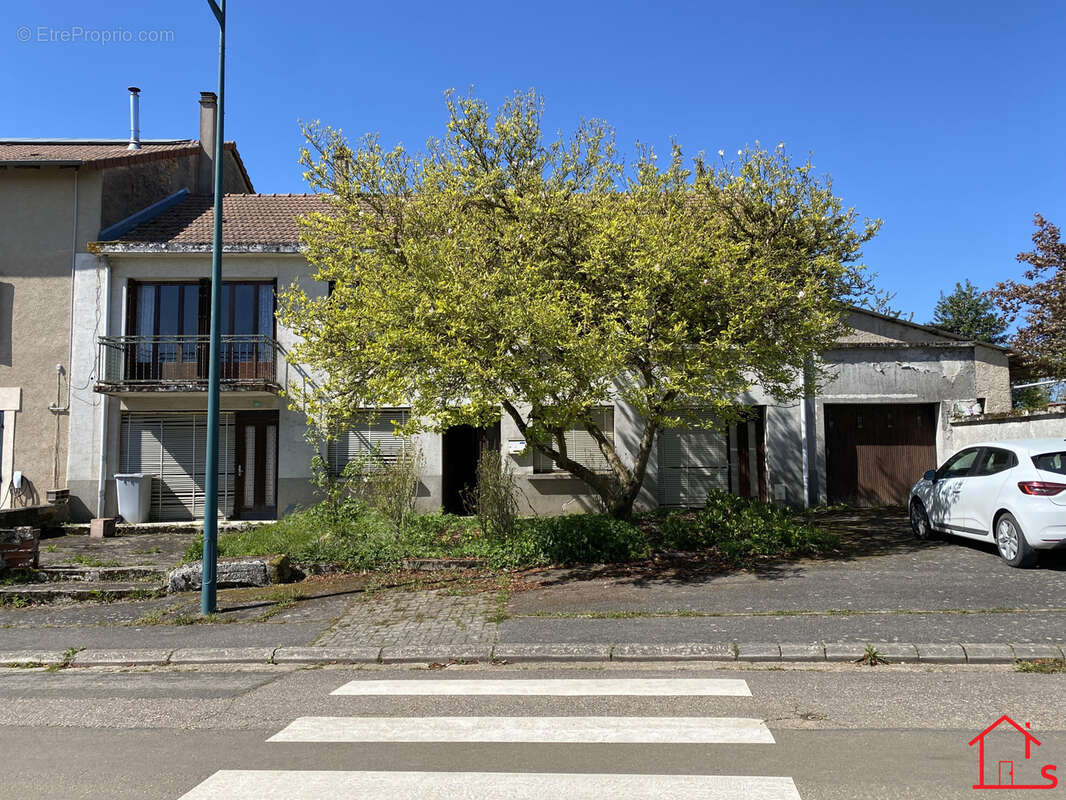 Maison à ROSIERES-EN-HAYE