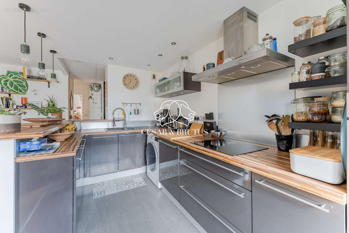 Appartement à LYON-8E