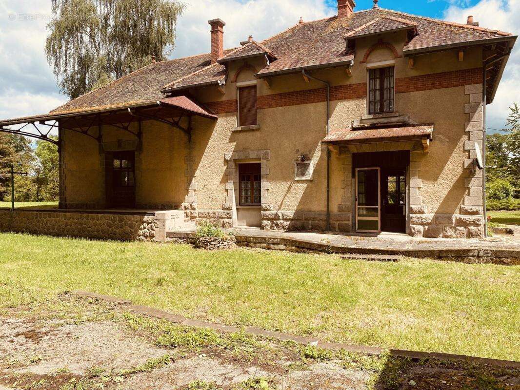 Maison à TERJAT