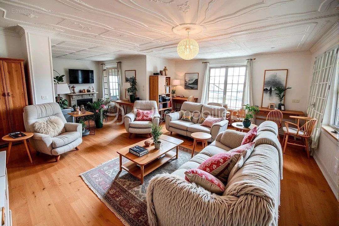 Maison à SERRES-CASTET