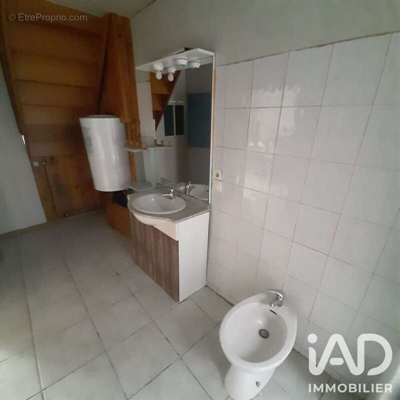 Maison 70 m² à Carhaix-Plouguer  - photo 8