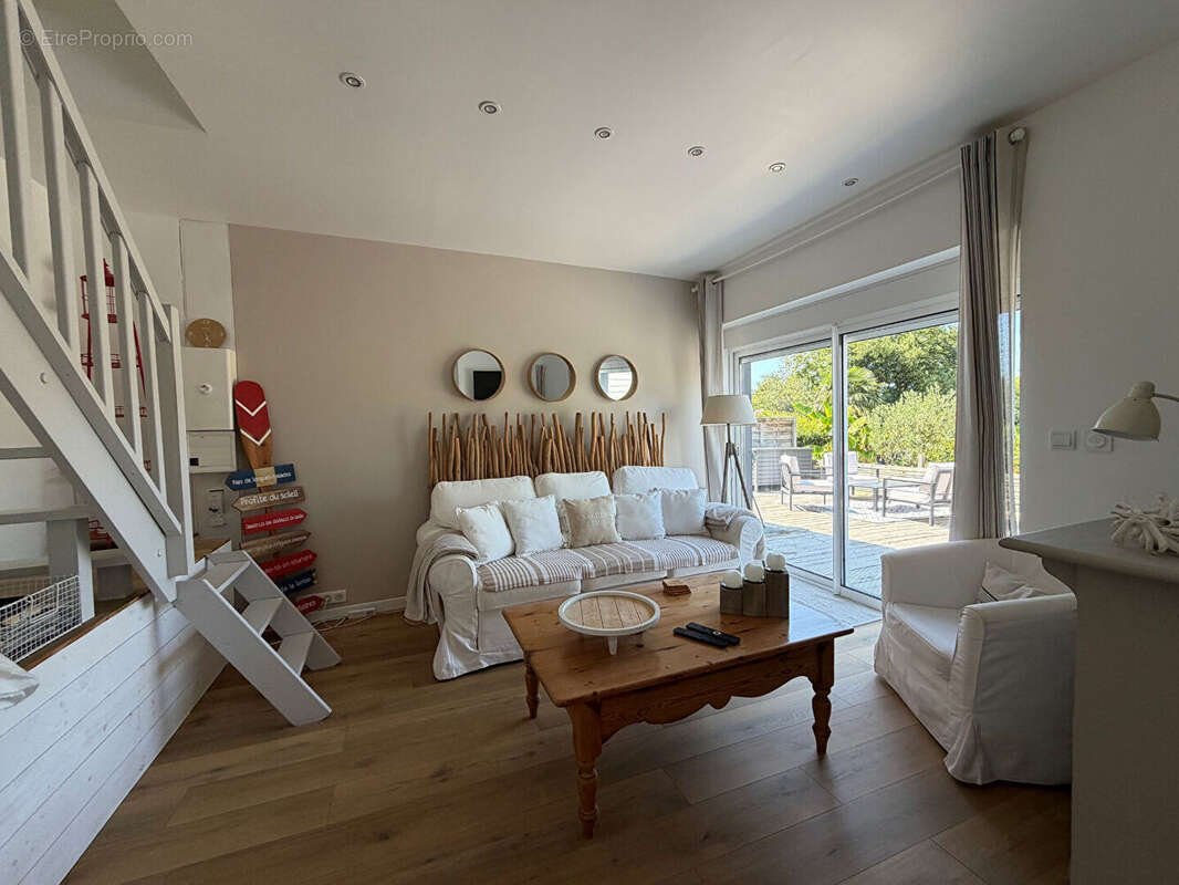 OCTEVILLE-SUR-MER - Propriété d'exception - Maison + gîte indépendant - 233.70m² - 1 939 m² - photo 16