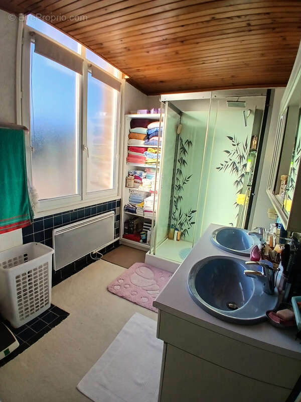 Grande Maison Familiale - Beau potentiel - photo 19